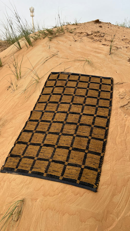 Reversible Checkered Patterned Rug